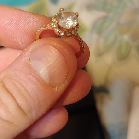 2.48cts Engagement Ring! Diamond Alternative; RARE 14k Rose Gold Ring, Round Cut - Picture 5 of 15